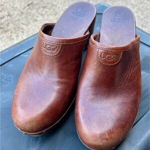 UGG Australia studded Mules Brown Leather heels